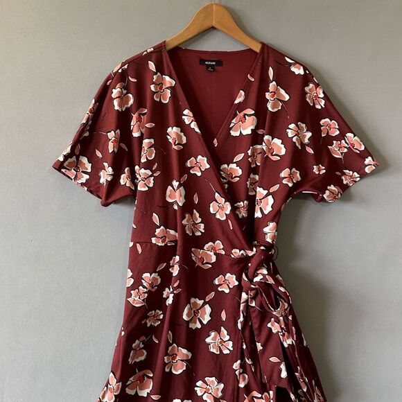5 for $40 Alfani Floral Dress Wrap Women Size M - Picture 2 of 7